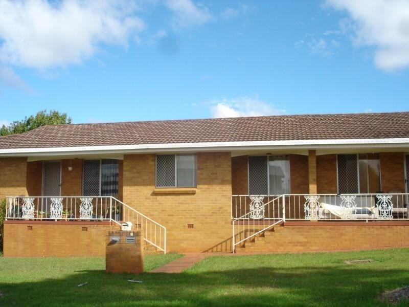 3/2 Tame Street, Toowoomba QLD 4350