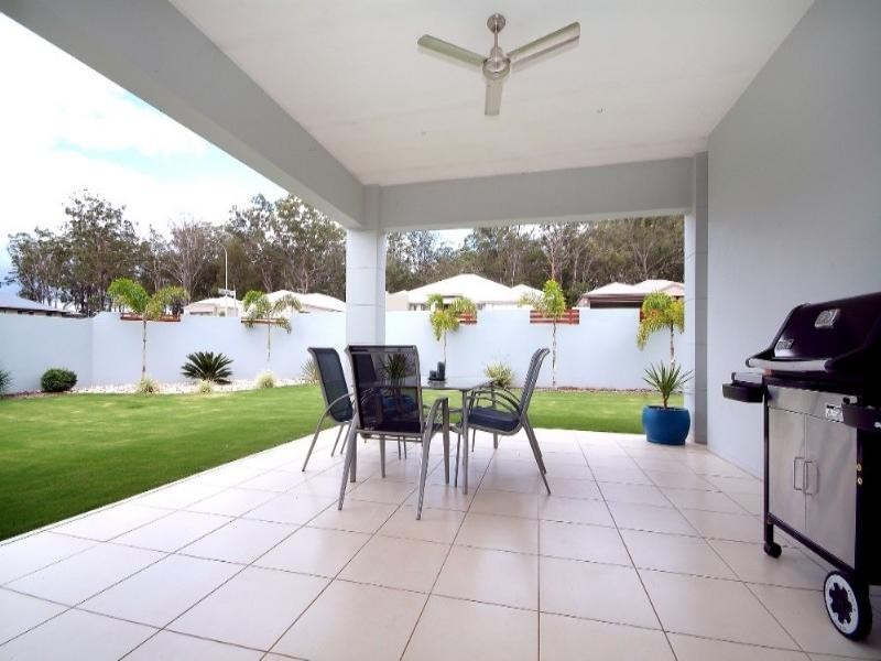 2 Currawong Street, Rangeville QLD 4350