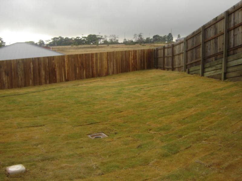 17 Winning Street, Glenvale QLD 4350