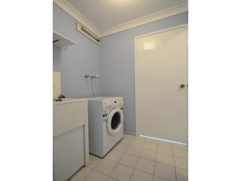 2/389 Greenwattle Street, Wilsonton QLD 4350