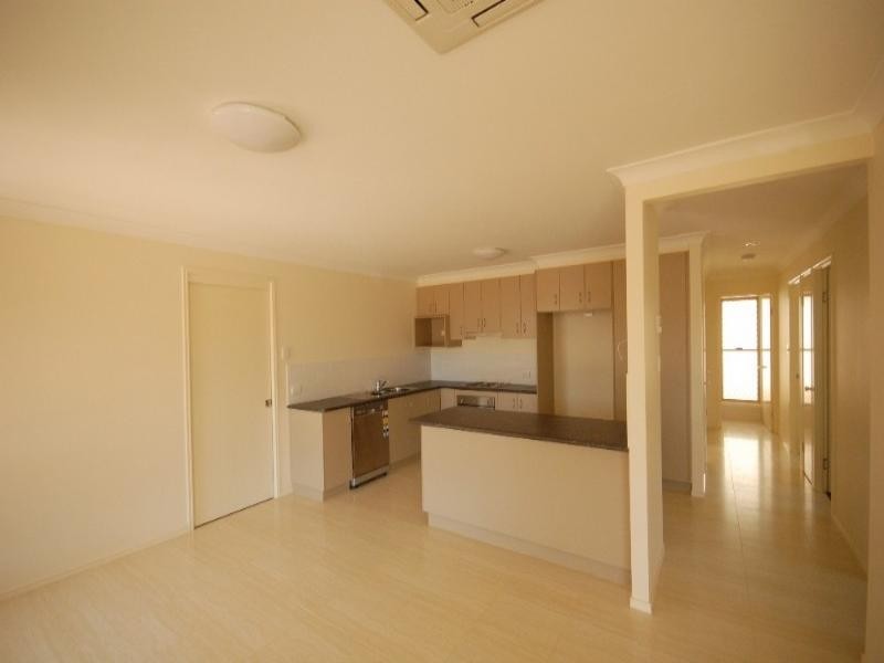 4/34 Gordon Avenue, Newtown QLD 4350