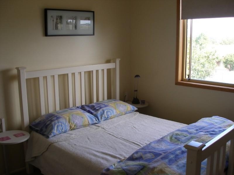 4/240 Spring Street, Middle Ridge QLD 4350