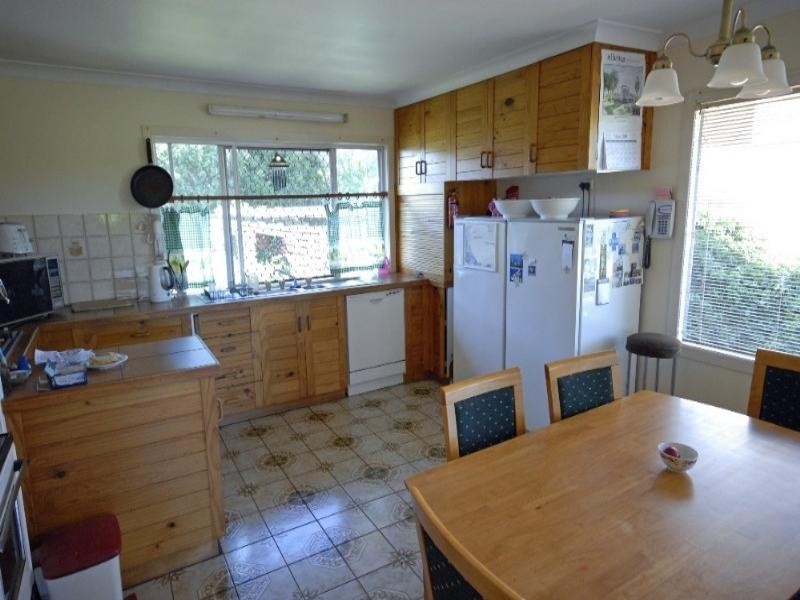 239 North Street, Wilsonton QLD 4350
