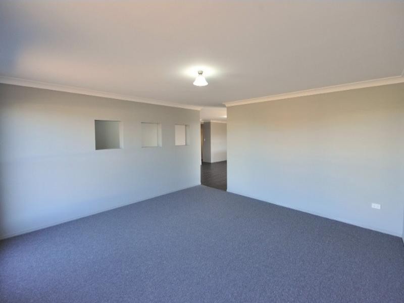 21 Ashford Drive, Wyreema QLD 4352