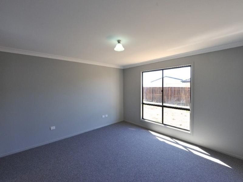 21 Ashford Drive, Wyreema QLD 4352