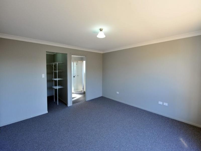 21 Ashford Drive, Wyreema QLD 4352