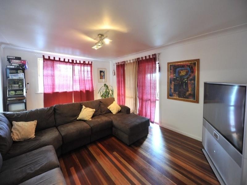 1a Gaydon Street, Newtown QLD 4350