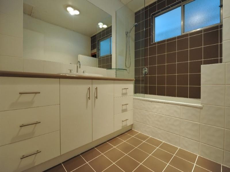 1a Gaydon Street, Newtown QLD 4350