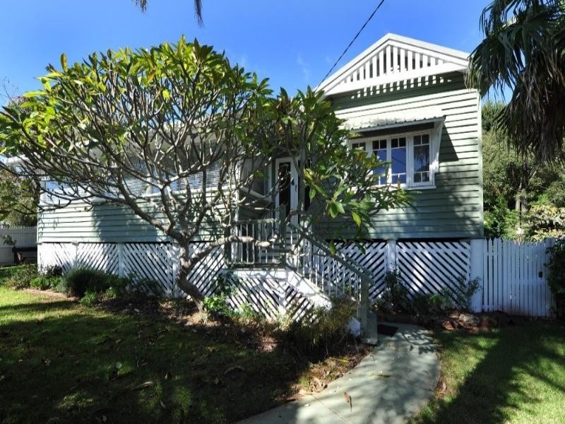 4 Lawrence Street, South Toowoomba QLD 4350