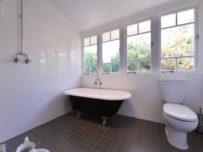 4 Lawrence Street, South Toowoomba QLD 4350