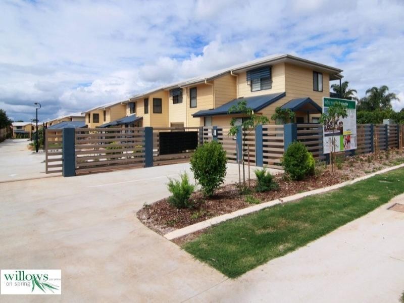 337 Spring Street, Kearneys Spring QLD 4350