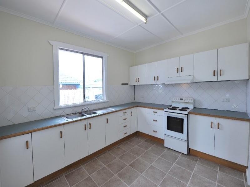 20 Blackdown Street, Harristown QLD 4350