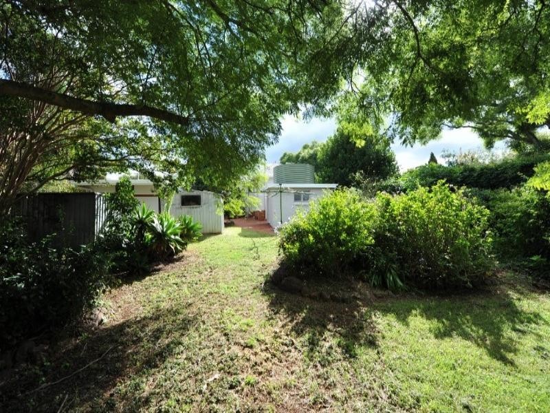 20 Blackdown Street, Harristown QLD 4350