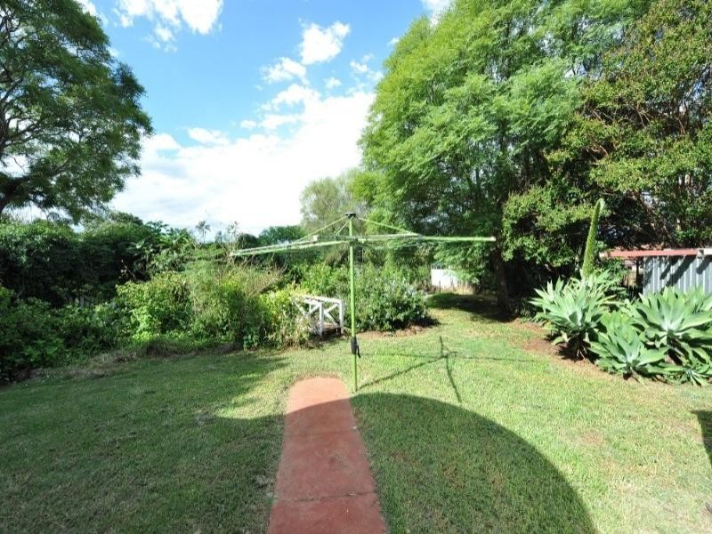 20 Blackdown Street, Harristown QLD 4350