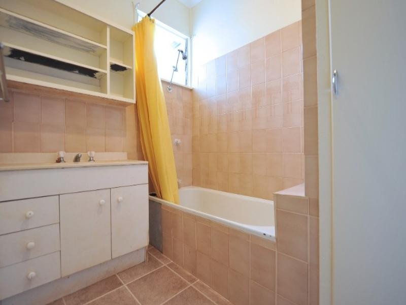 20 Blackdown Street, Harristown QLD 4350