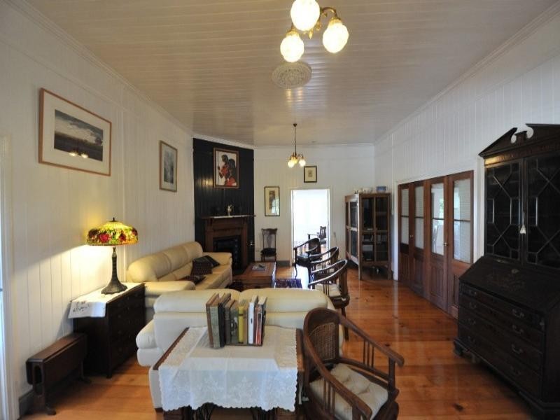 4 Lawrence Street, South Toowoomba QLD 4350