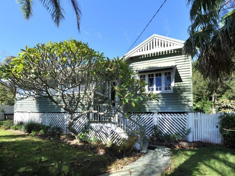 4 Lawrence Street, South Toowoomba QLD 4350