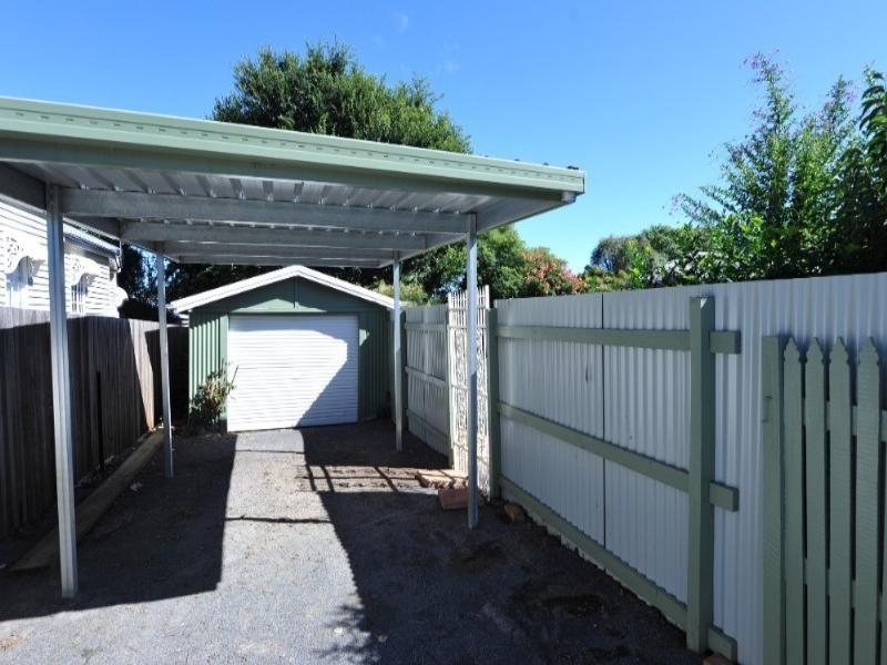 4 Lawrence Street, South Toowoomba QLD 4350