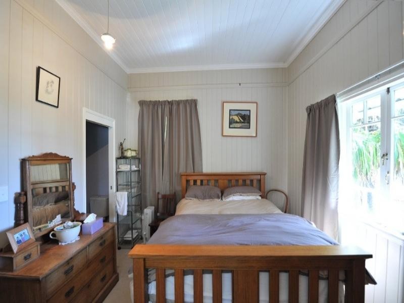 4 Lawrence Street, South Toowoomba QLD 4350