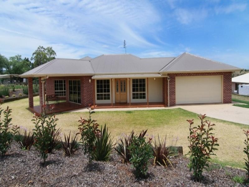 21 Tea Tree Court, Gowrie Junction QLD 4352