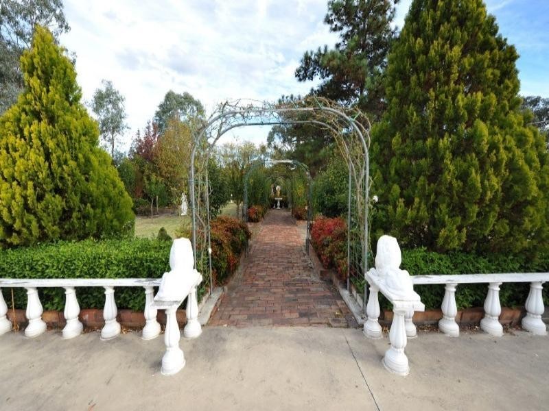 20 McGlew Street, Stanthorpe QLD 4380