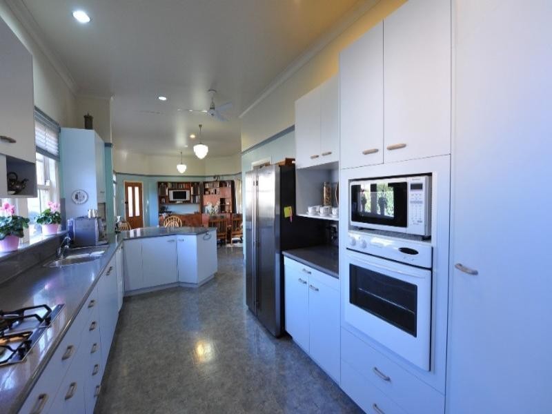 222 James Street, South Toowoomba QLD 4350