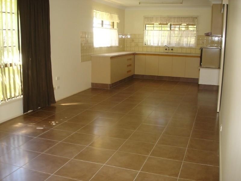 1/19 Port Street, Wilsonton Heights QLD 4350