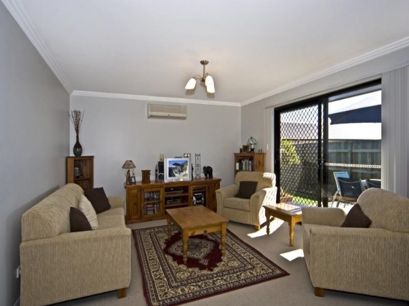 2/65 Kearney Street, Kearneys Spring QLD 4350