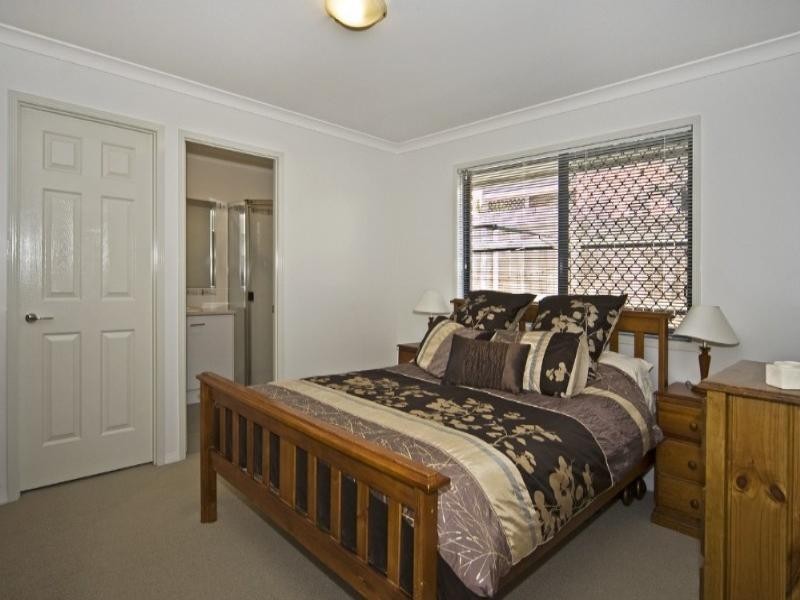 2/65 Kearney Street, Kearneys Spring QLD 4350