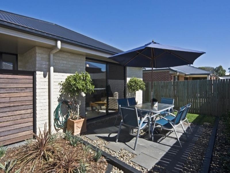 2/65 Kearney Street, Kearneys Spring QLD 4350