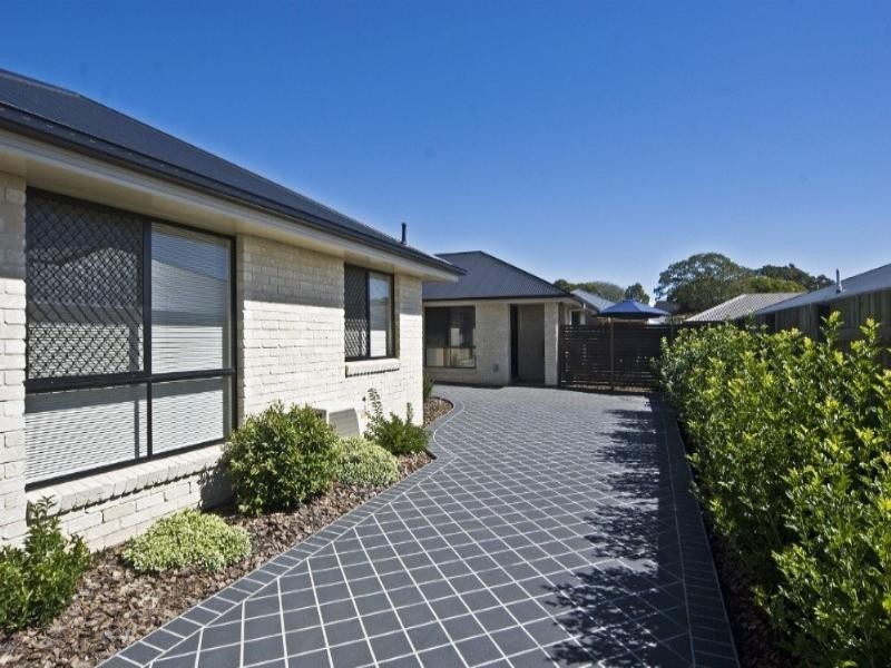 2/65 Kearney Street, Kearneys Spring QLD 4350