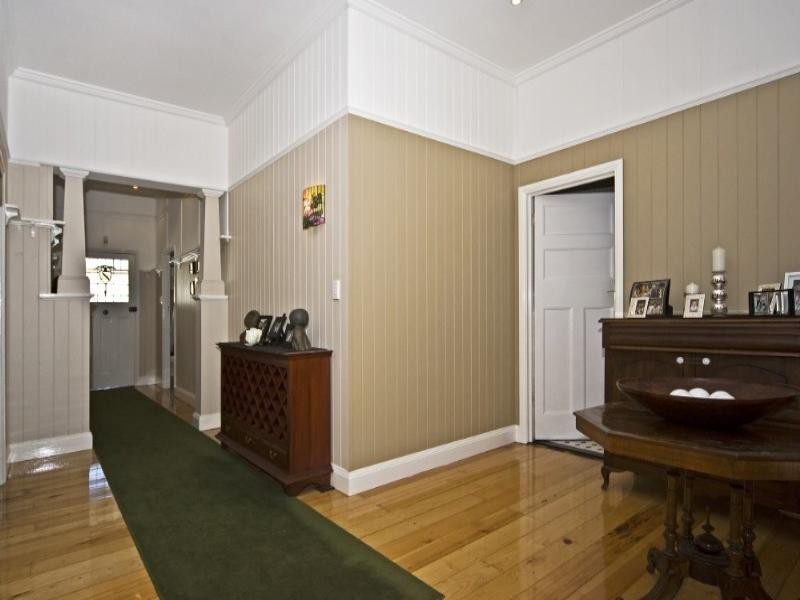 1 Alice Street, East Toowoomba QLD 4350