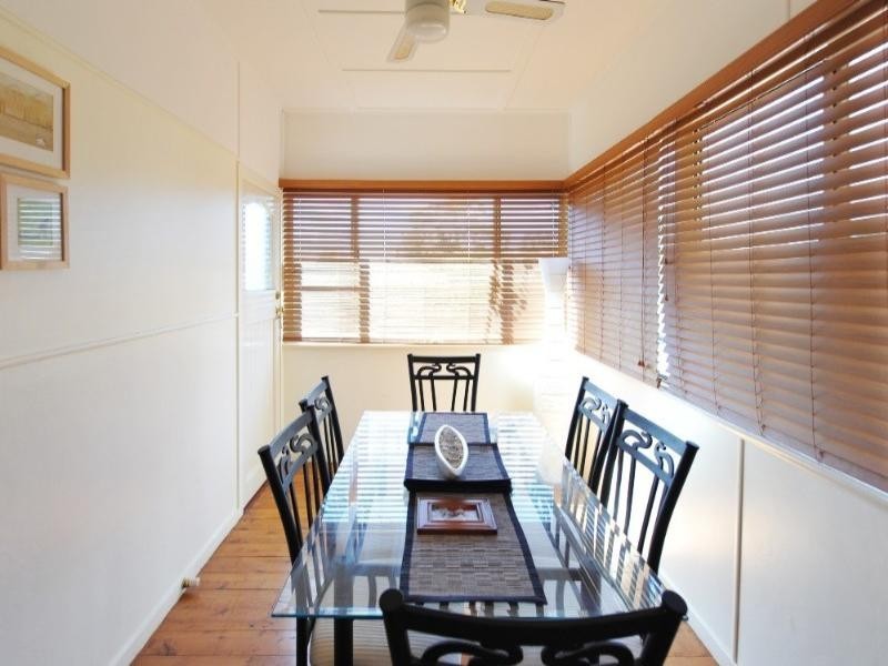 16 Weetwood Street, Newtown QLD 4350