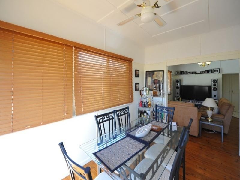 16 Weetwood Street, Newtown QLD 4350