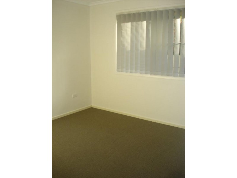 1/6 Cossart Street, Centenary Heights QLD 4350