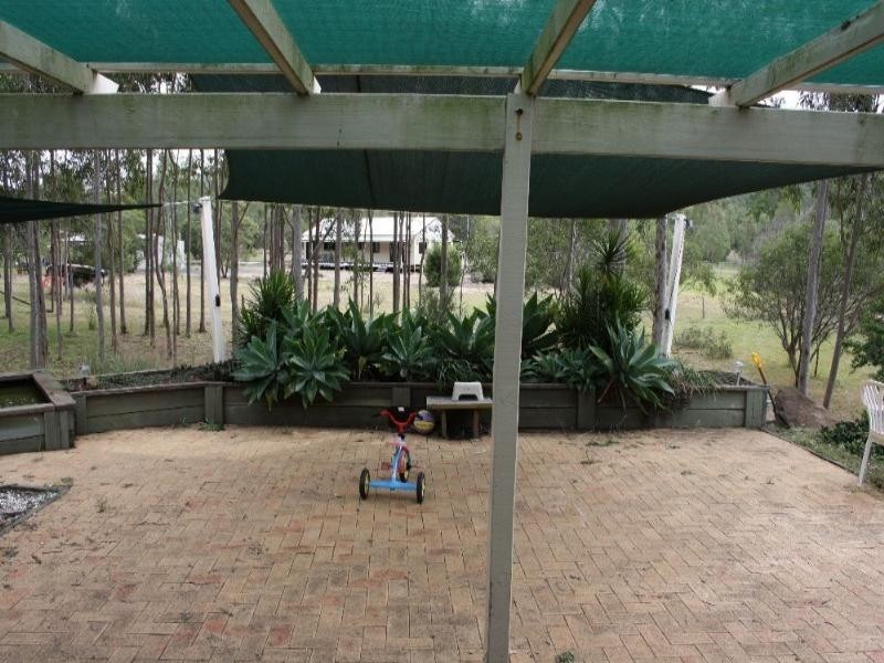 35 Diana Crescent, Withcott QLD 4352