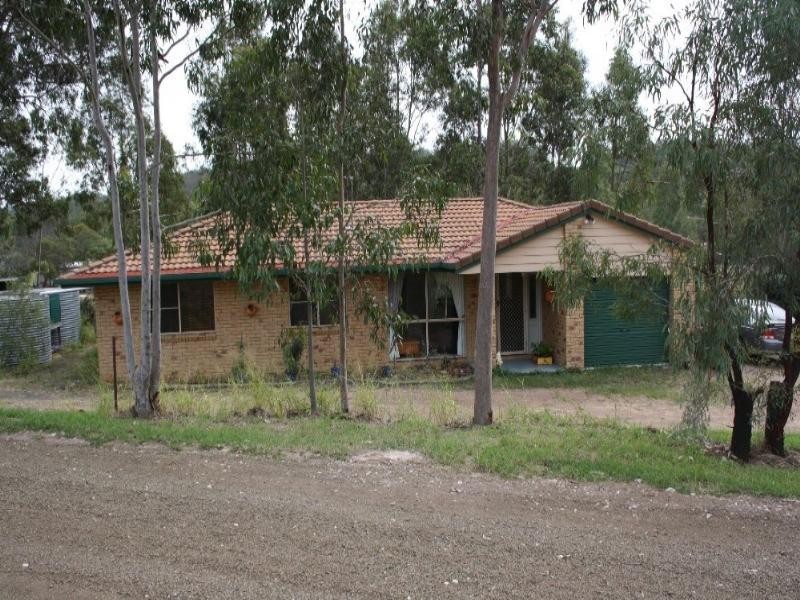 35 Diana Crescent, Withcott QLD 4352