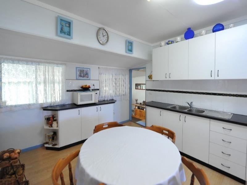 23 Devine Street, Harristown QLD 4350