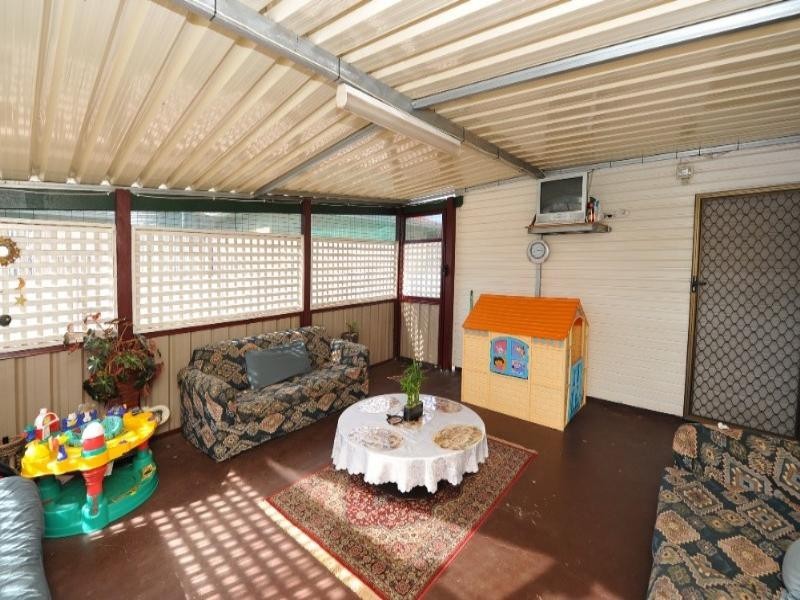 23 Devine Street, Harristown QLD 4350