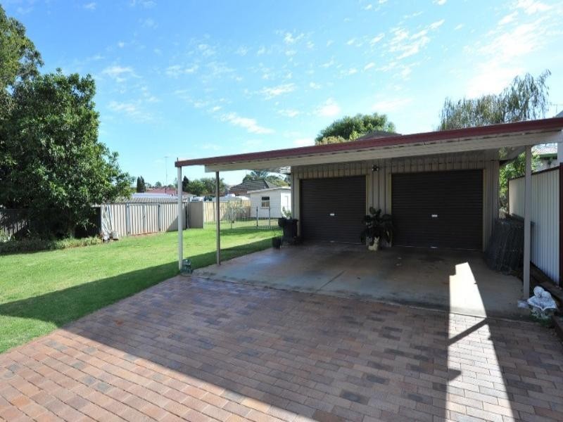 23 Devine Street, Harristown QLD 4350