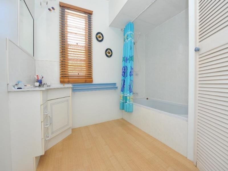 23 Devine Street, Harristown QLD 4350