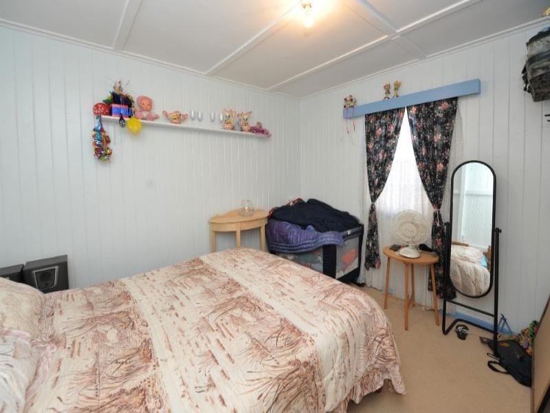 23 Devine Street, Harristown QLD 4350