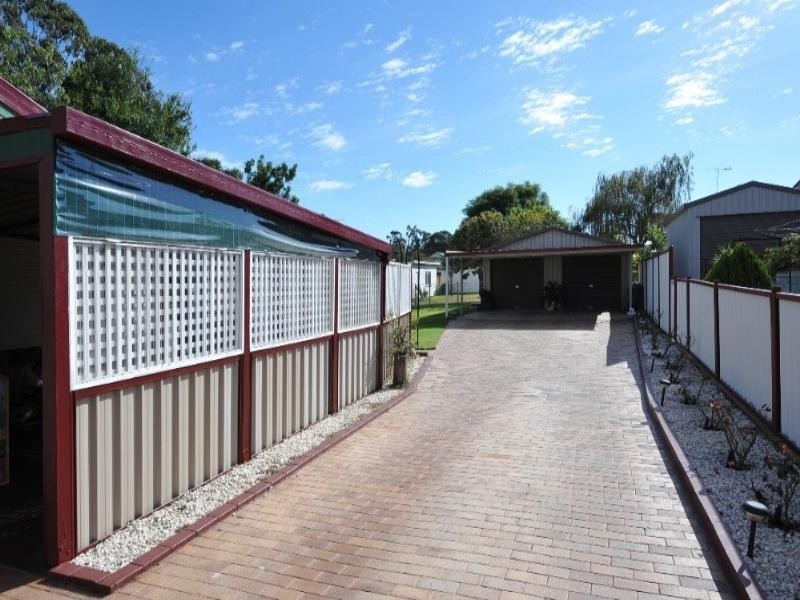 23 Devine Street, Harristown QLD 4350