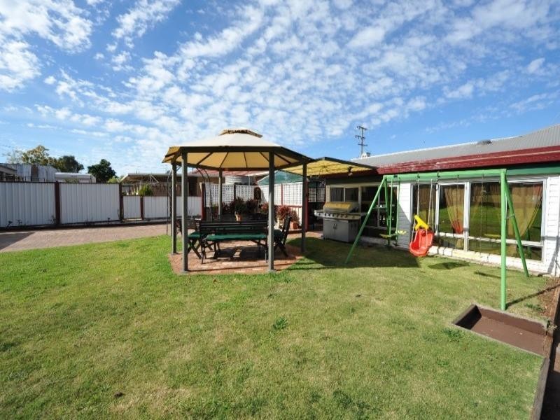 23 Devine Street, Harristown QLD 4350