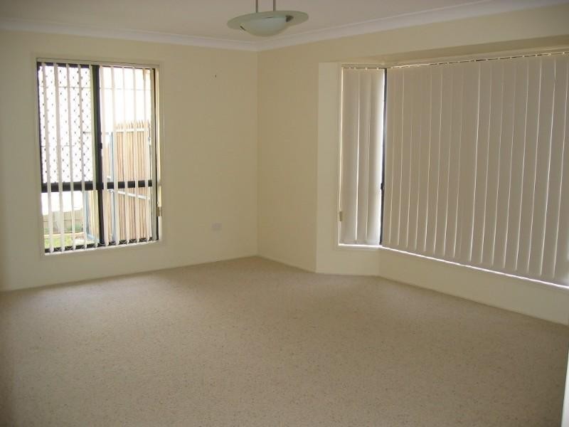 21 Paddington Court, Middle Ridge QLD 4350