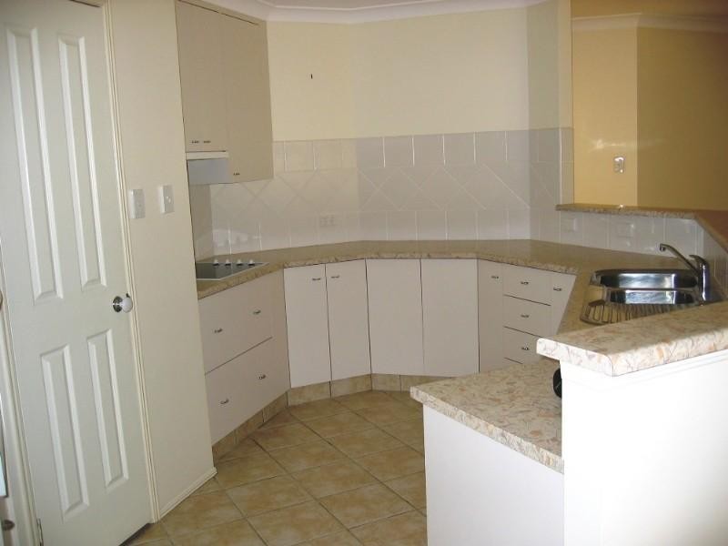 21 Paddington Court, Middle Ridge QLD 4350