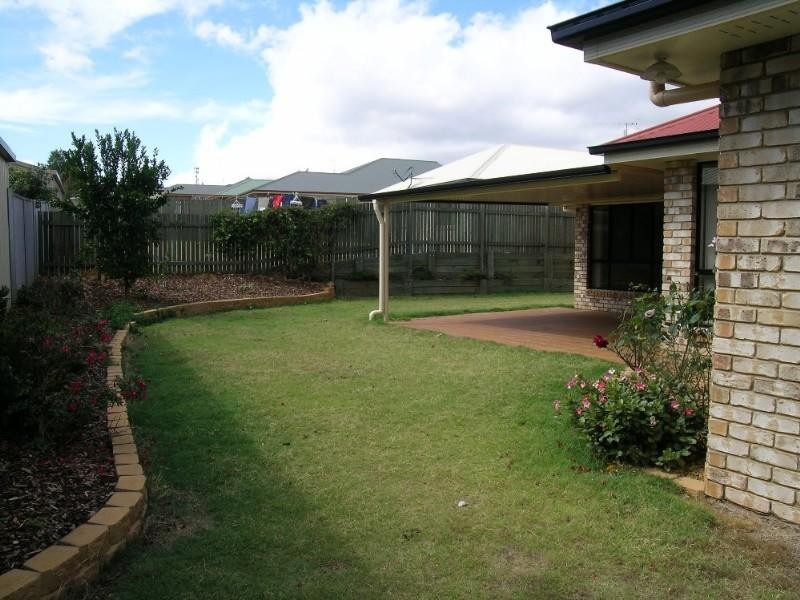 21 Paddington Court, Middle Ridge QLD 4350