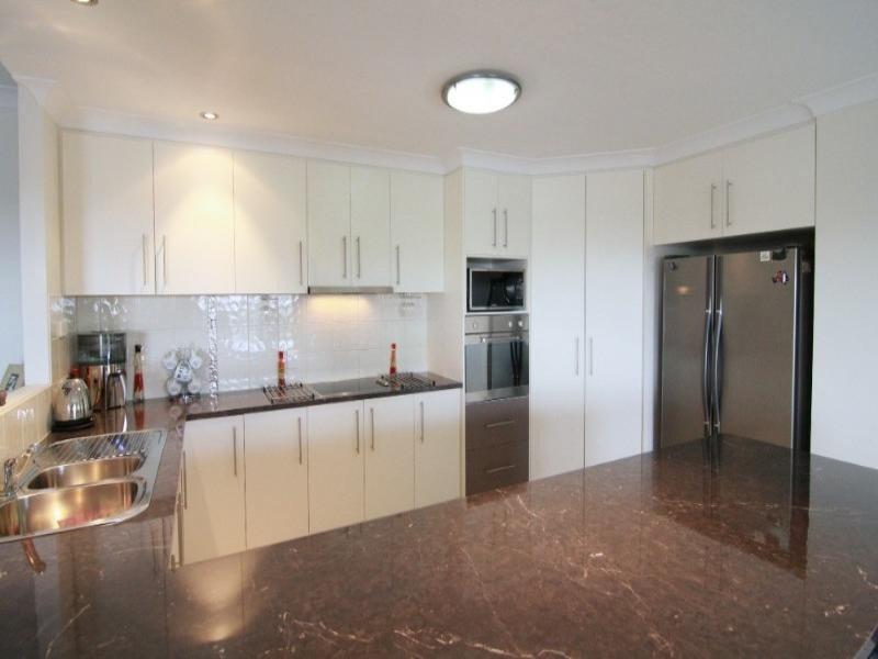 13 Dodson Crescent, Mount Kynoch QLD 4350