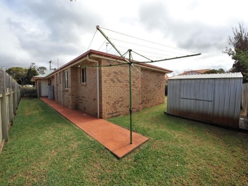 488 West Street, Kearneys Spring QLD 4350