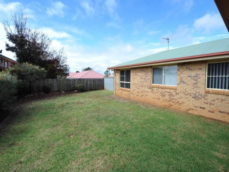 488 West Street, Kearneys Spring QLD 4350